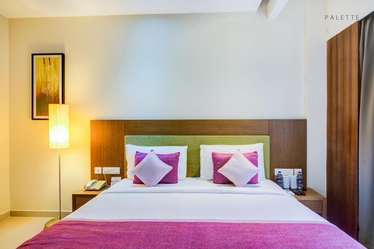 JK Residency Kelakam Hotel Bagian luar foto